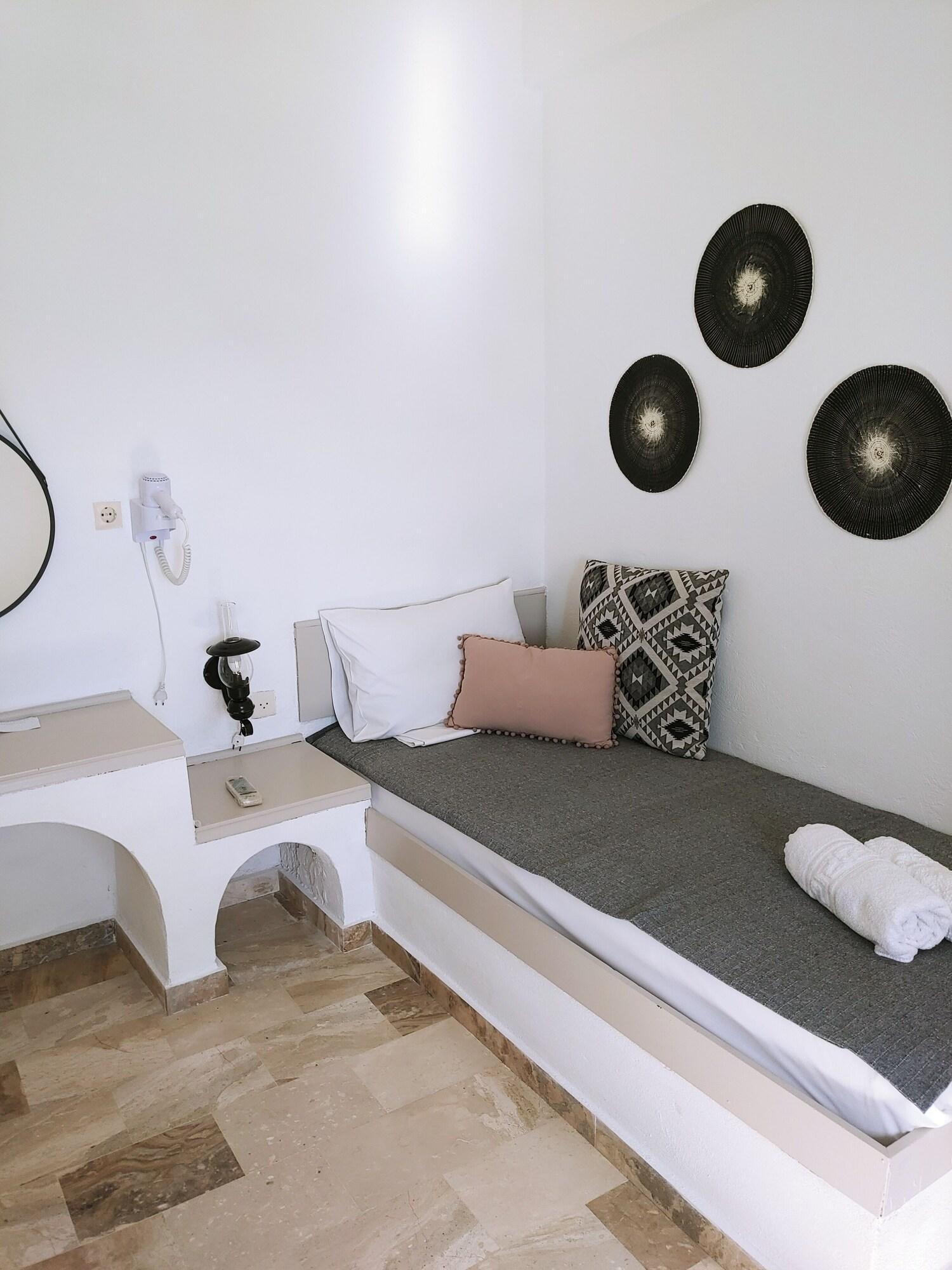 Achlia Hotel Ngoại thất bức ảnh