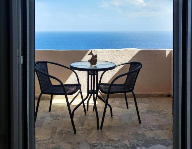 Achlia Hotel Ngoại thất bức ảnh